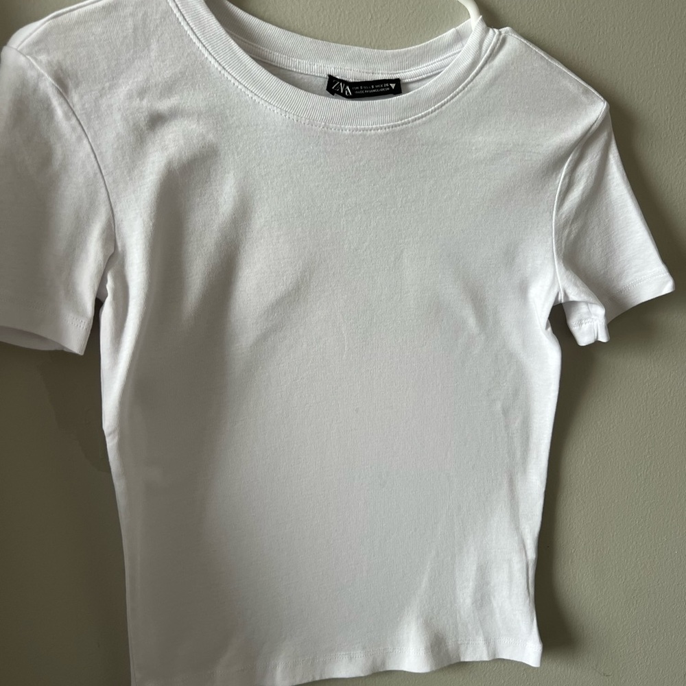 Zara Plain White Slim Fit T-Shirt